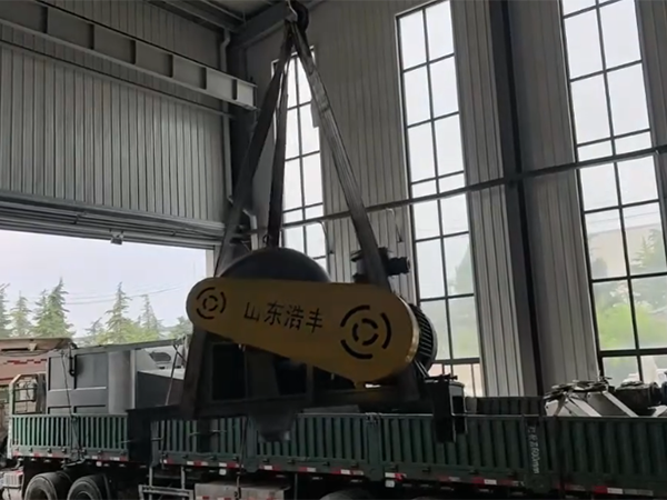 噸袋拆包、管鏈輸送機、超微粉碎機系統(tǒng)發(fā)貨！